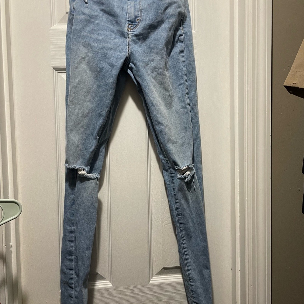 Forever 21 Light Blue Distressed Women's Straight Leg Jeans